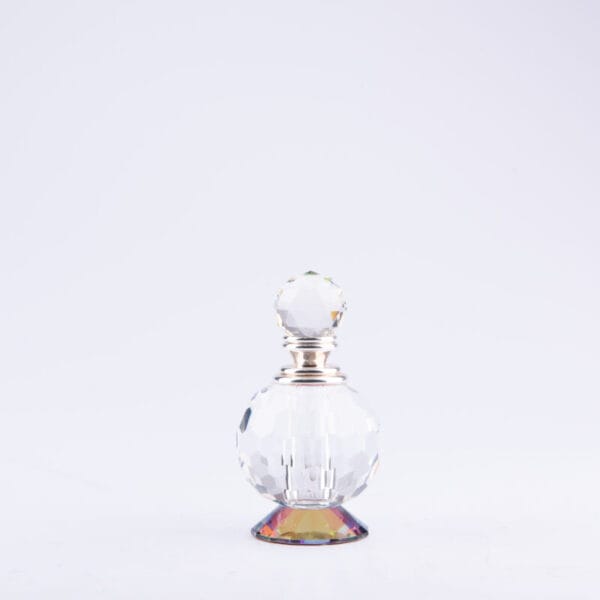 زجاجة عطر مصنوعة من الكريستال من أروى كريستال. سعة ٨ مل